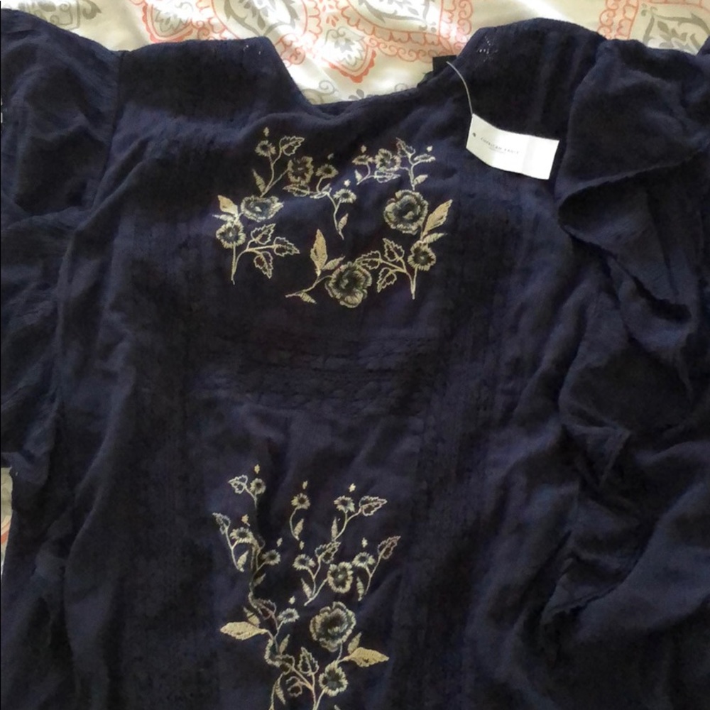American Eagle top